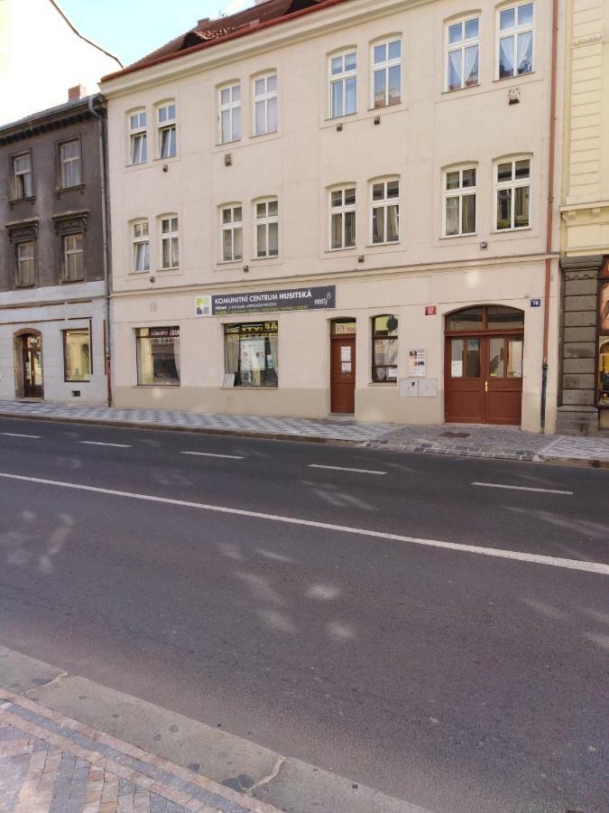 Apartamento Husitska 114/74 *